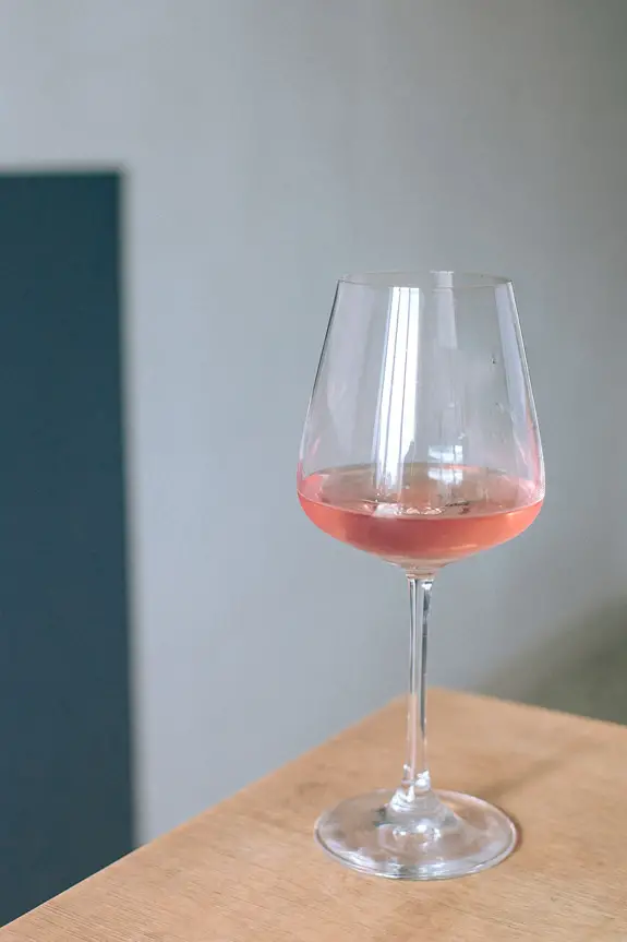 Non alcoholic wine in glass